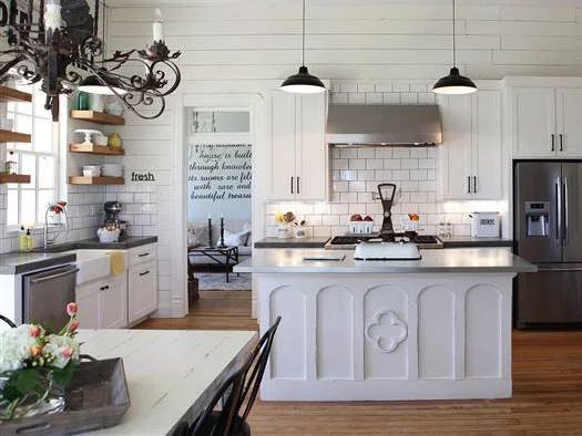 Sherwin Williams Alabaster SW 7008 - West Magnolia Charm