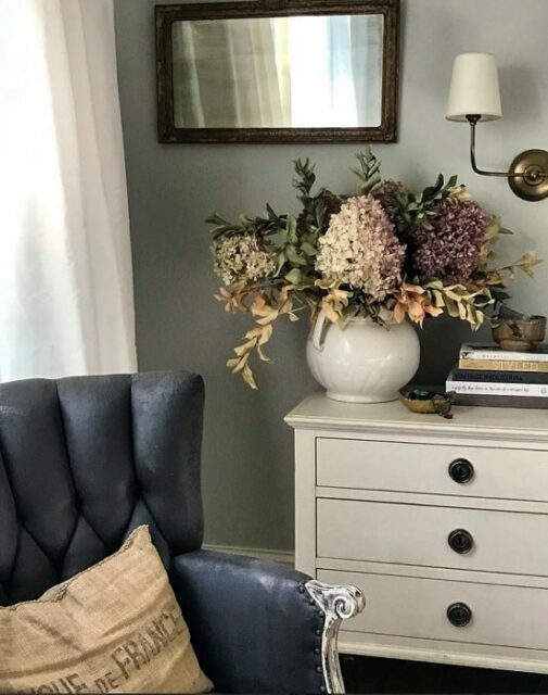 Benjamin Moore Moonshine OC56 Color Review West Magnolia Charm