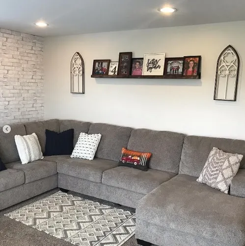 City Loft Living room Walls