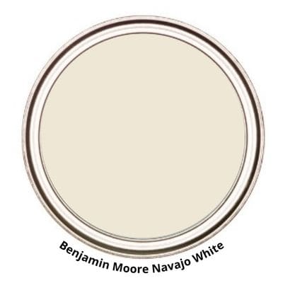 BM Navajo White Paint Can swatch